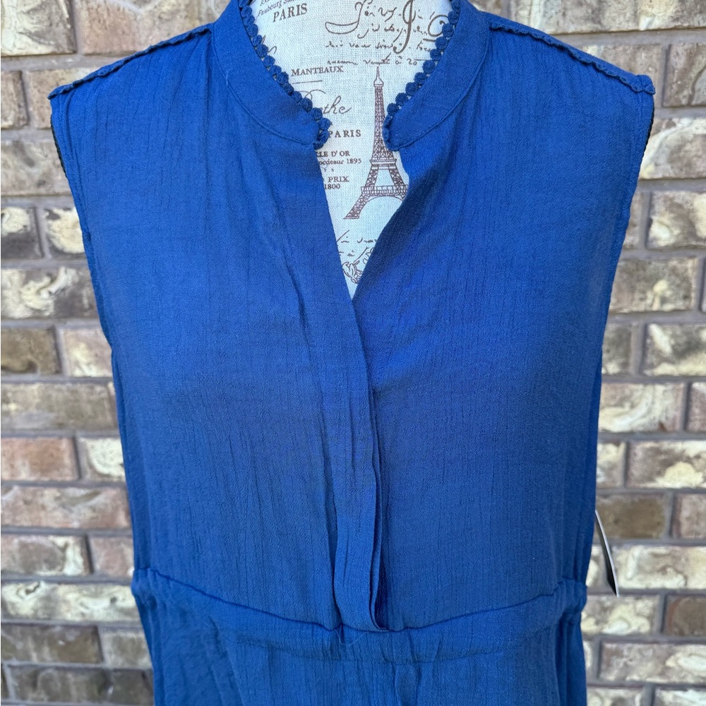 Sleeveless Blouse